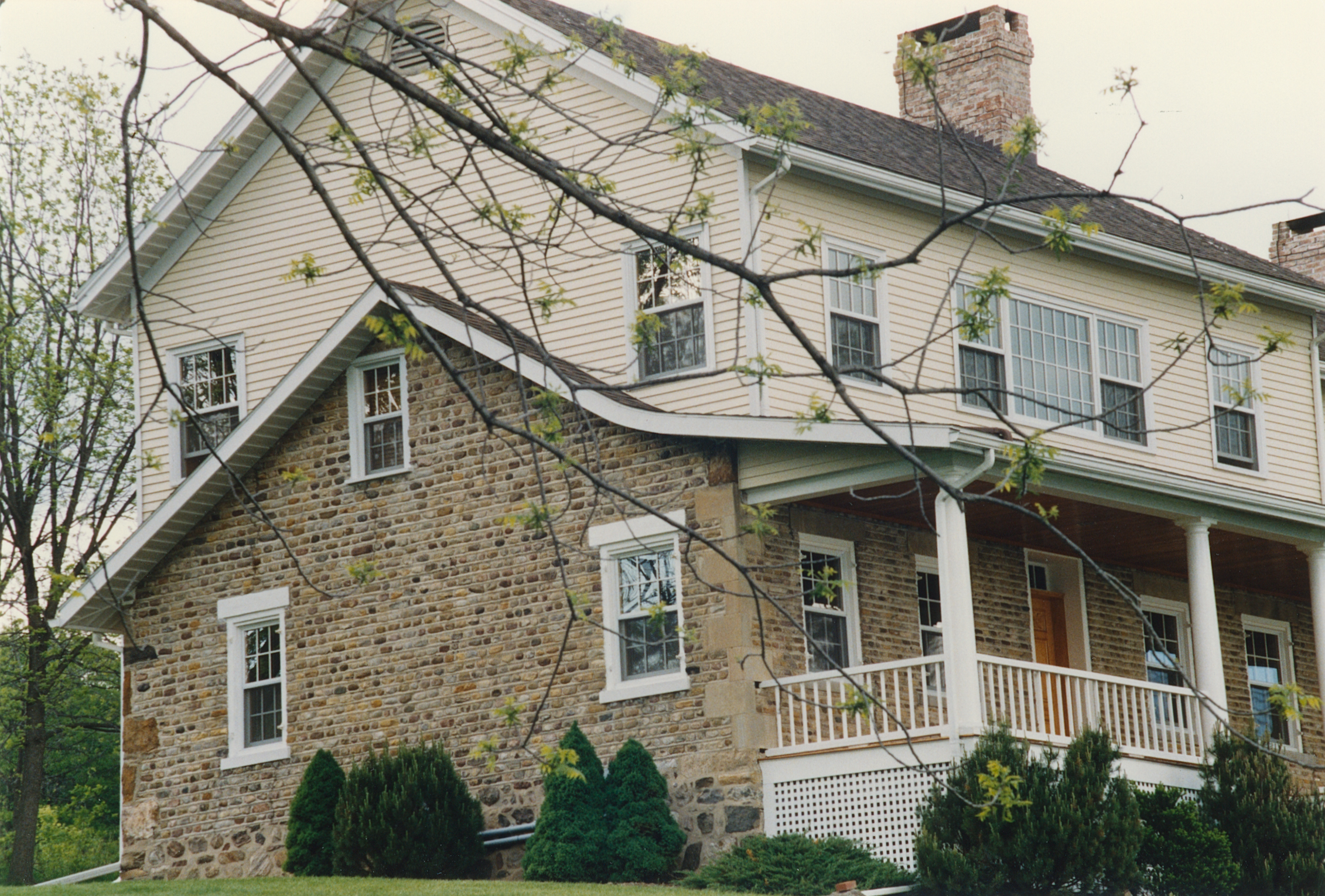 Can-4 4100 W Lake Rd 2